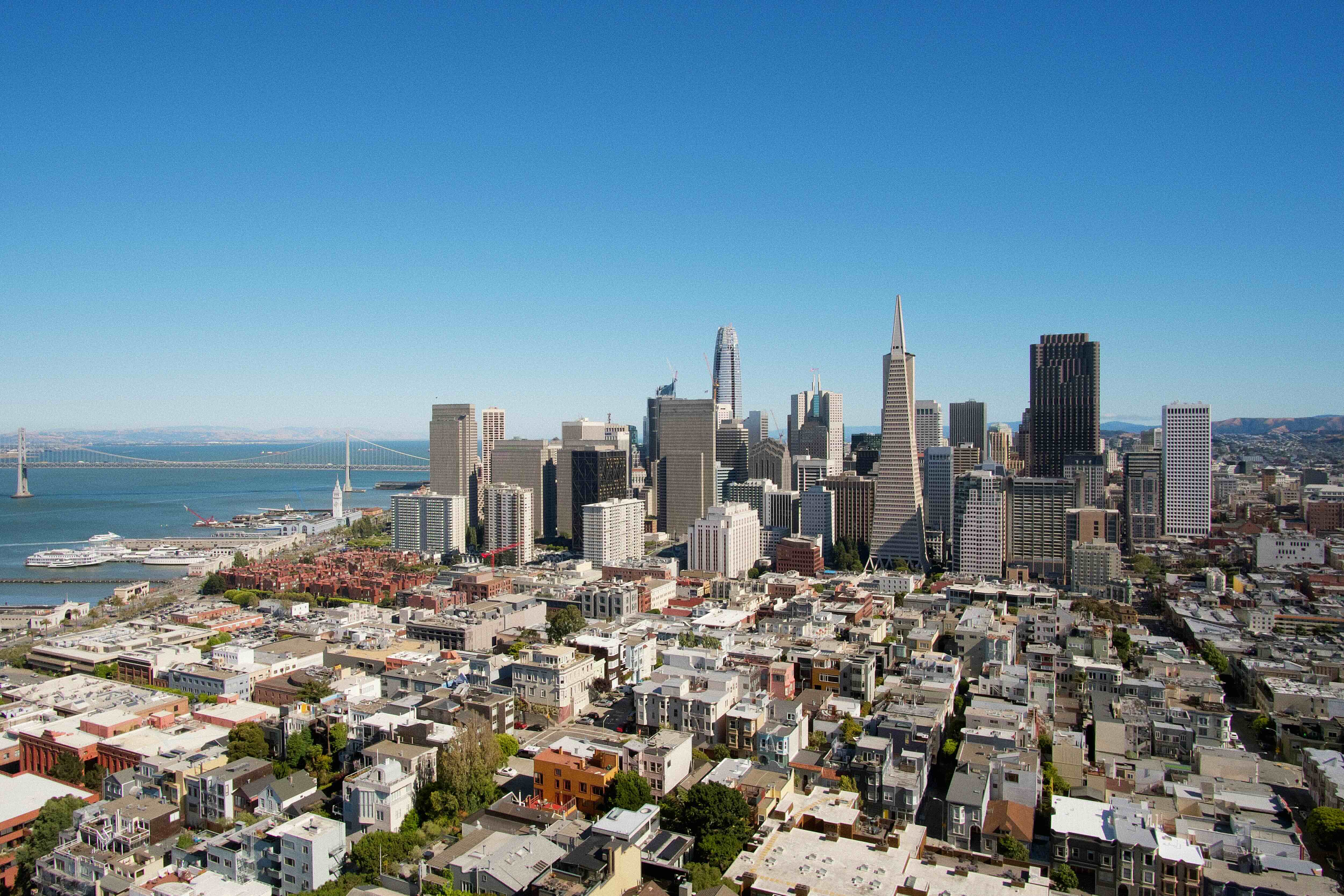 An aerial view of San Francisco with residential buildings and commercial buildings